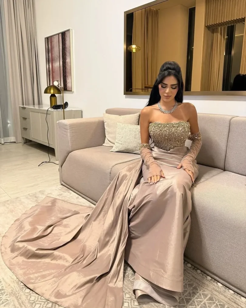 customized Beads Crystals Formal Prom Dresses Strapless-neck Cape Party Gowns Pleated Floor Length Temperament Evening Dresses - Image 2