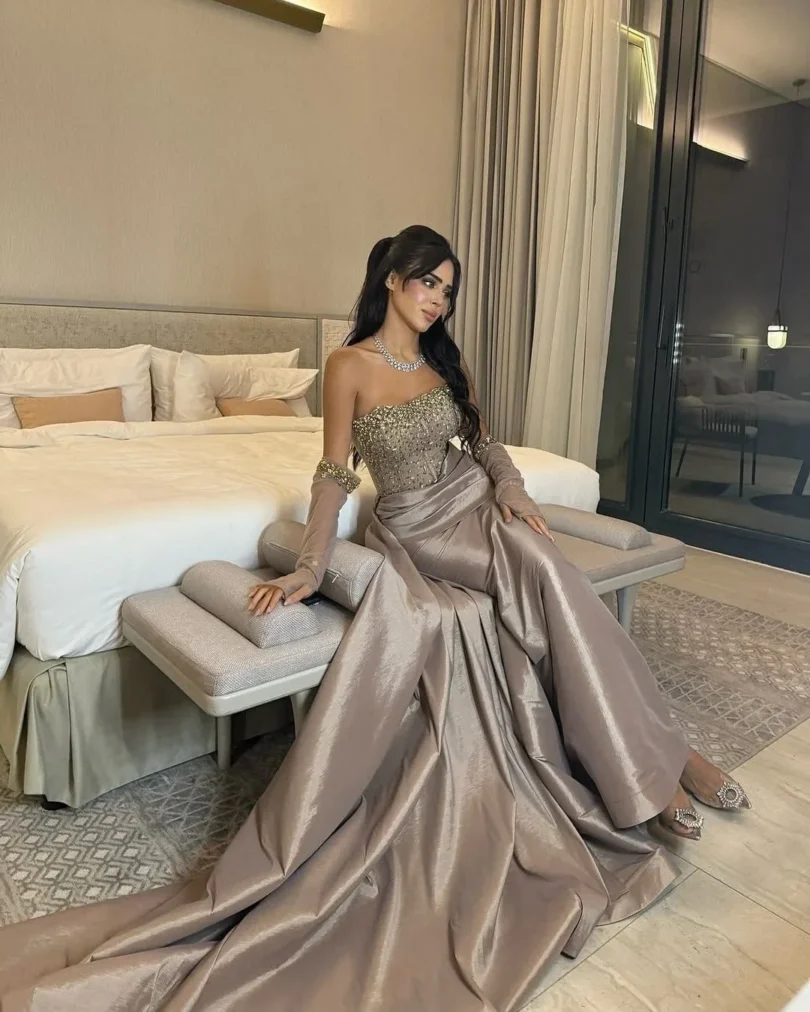 customized Beads Crystals Formal Prom Dresses Strapless-neck Cape Party Gowns Pleated Floor Length Temperament Evening Dresses