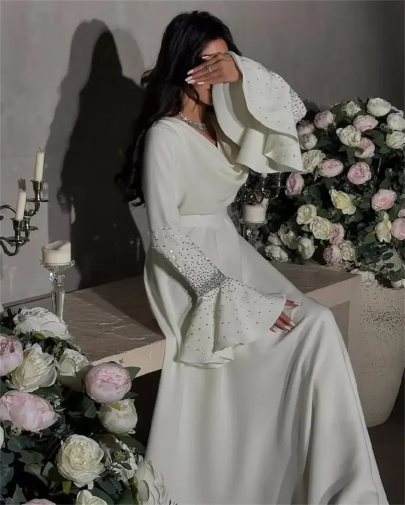 customized Wedding Long Sleeves Prom Dresses Pleated Beadings Evening Dresses Floor Length Party Dresses
